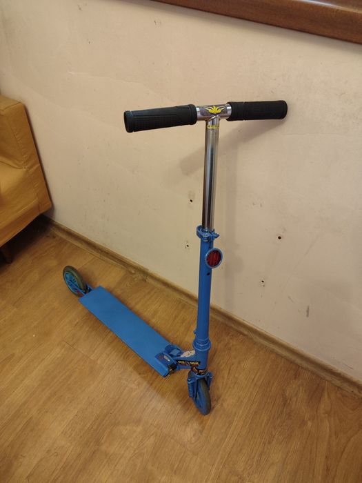 Запазена детска тротинетка с две колела