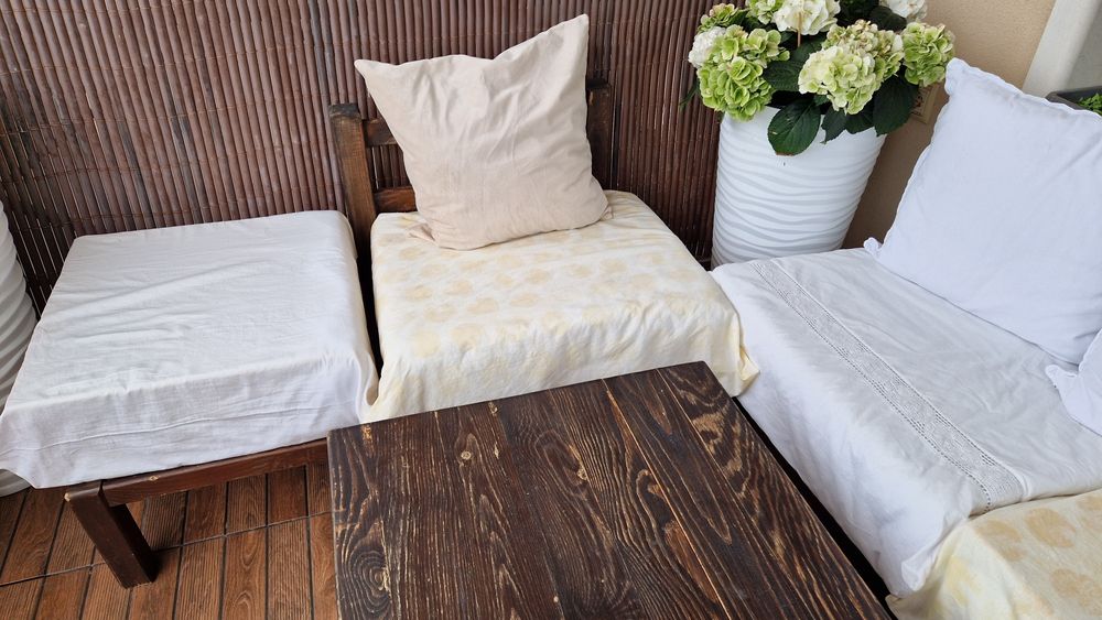 Градински комплект-  диван и маса