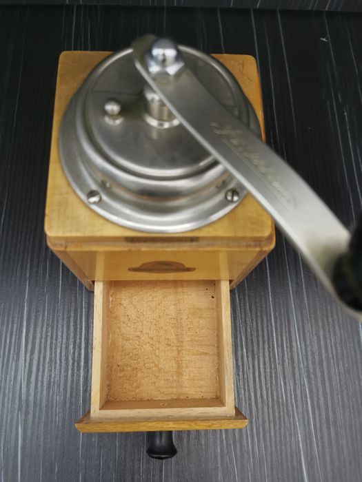 Râșniță de cafea vintage Josef Mataschek