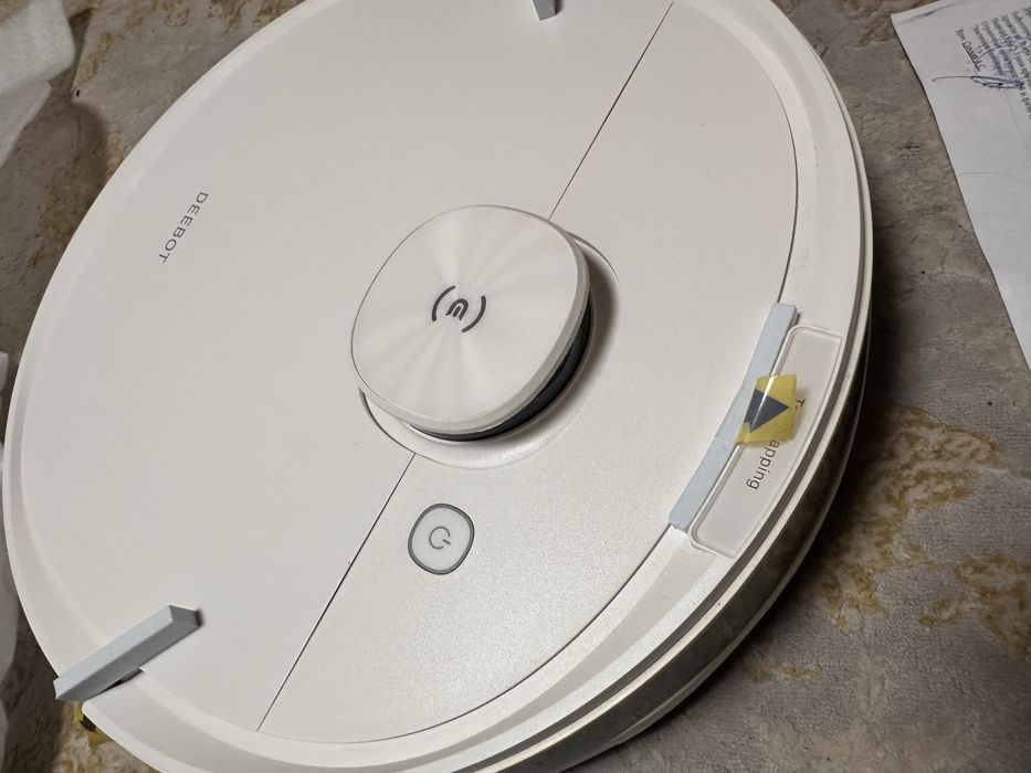 Ecovacs DEEBOT N8