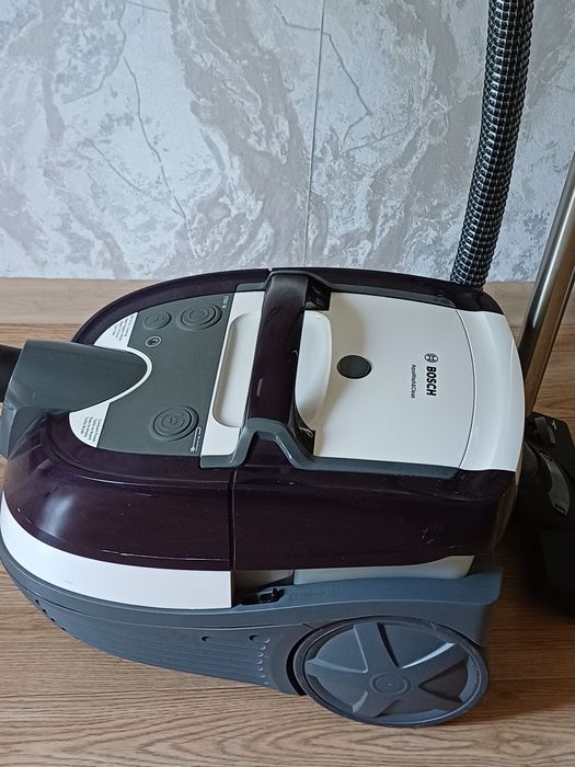Пылесос Bosch моющий