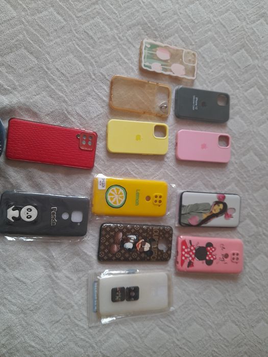 Чехлы на телефоны