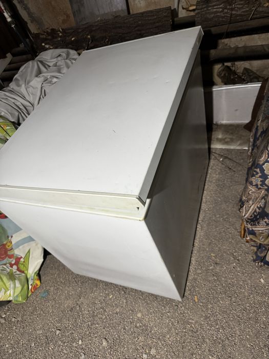 Продам морозильную камеру