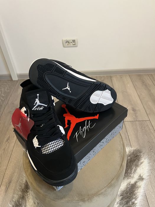 Jordan 4 White Thunder (40-41-42-43-44-45)