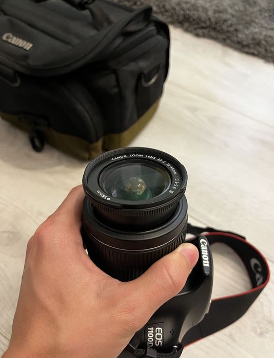 Camera canon 1100D