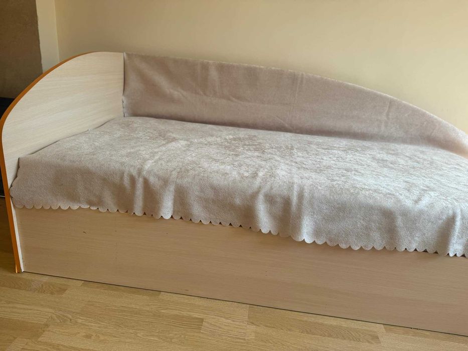 Детско стайно обзавеждане като ново