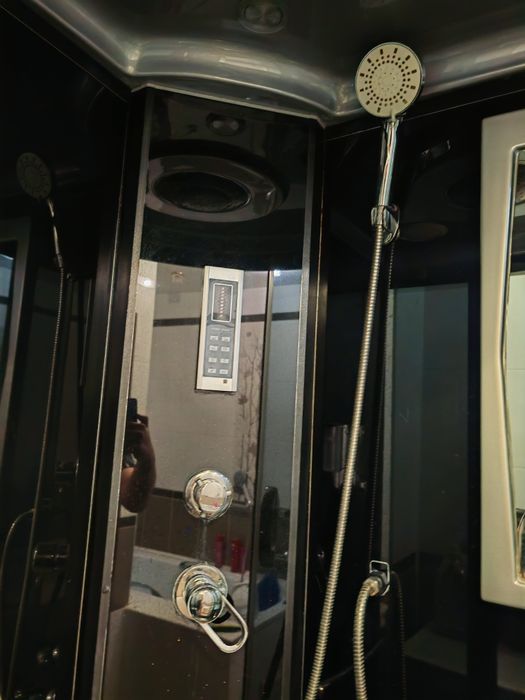 Продам душевую кабину