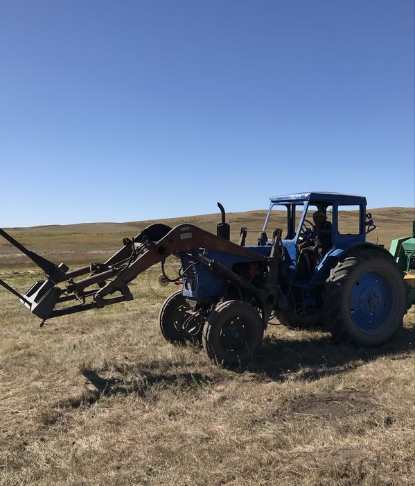 Продам трактор с прицепом