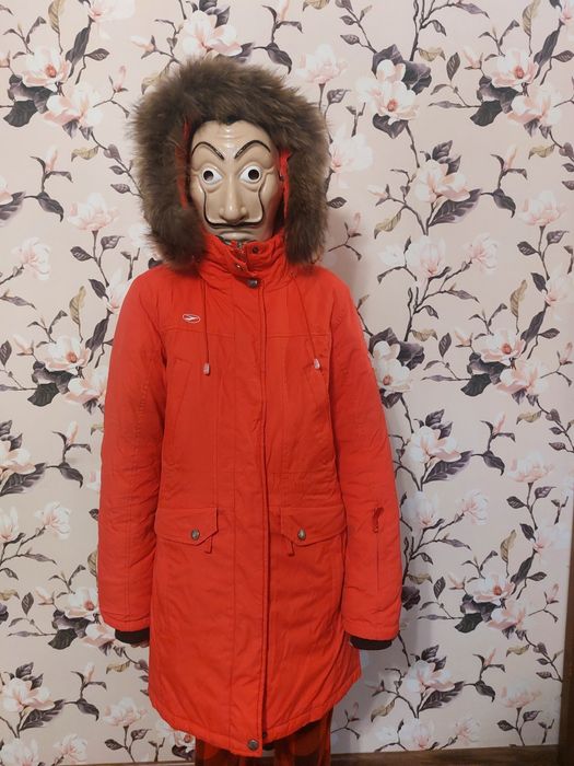 Продам зимнюю куртку