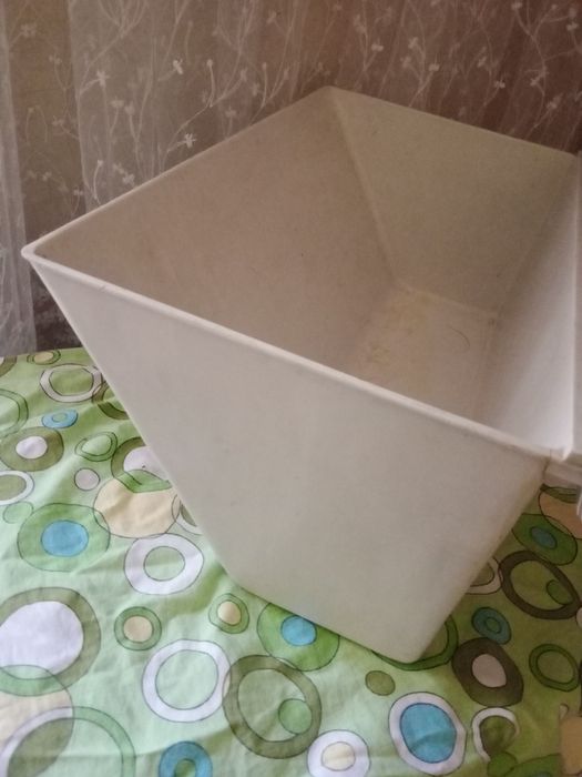 Ёмкость , полка для холодильника .