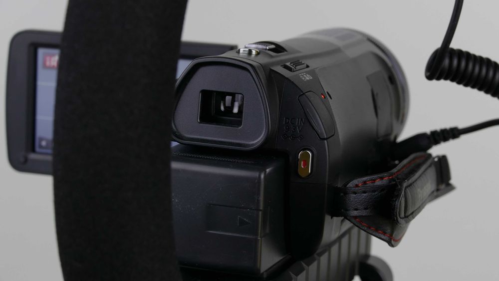 Видеокамера Panasonic HC-X920 - в идеальном состоянии