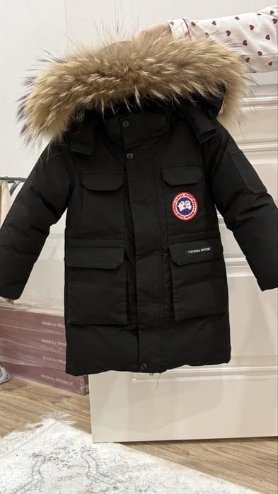 Продам зимние куртки