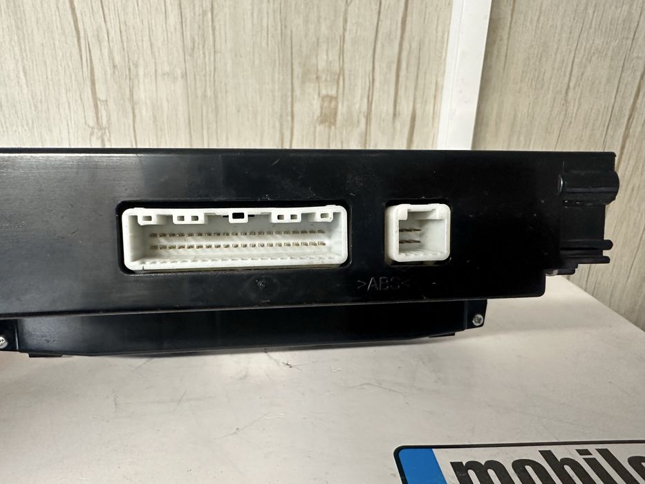 Управление климатроник Тойота Авенсис Т25 фейс