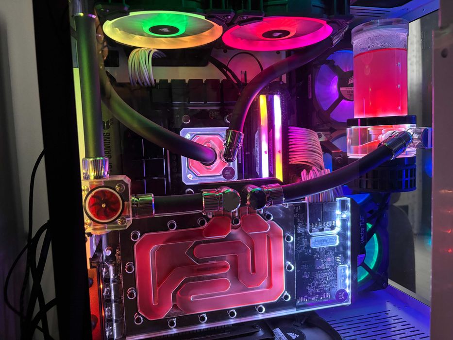 Placa video Asus TUF RX 6800 XT