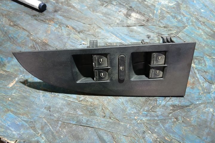 Butoane geam sofer 1P0959857 1P0959857 Seat Leon 2 1P [facelift] [200
