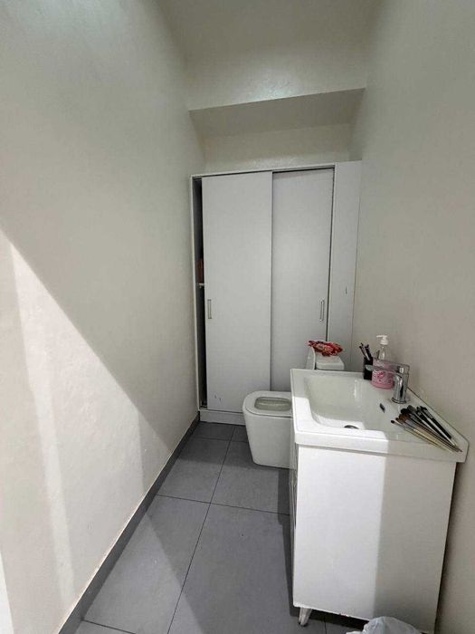 Продаётся офис напротив Посольство Россия, 100м2