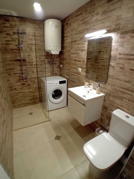 Дава се под наем Тристаен апартамент в Пловдив, Кючук Париж - 70 кв.м за 446.25 € - Снимка #13