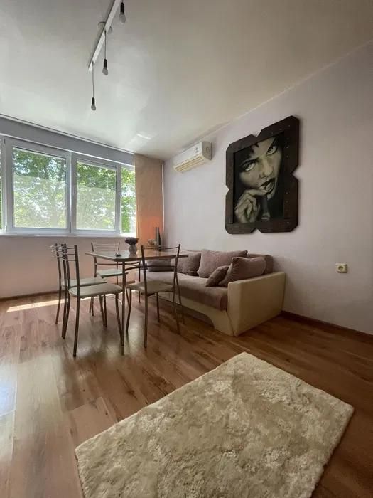 Дава се под наем Двустаен апартамент в Варна, Чайка - 60 кв.м за 425 € - Снимка #1