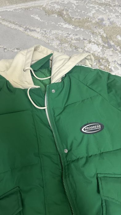 Куртка в отличном состоянии