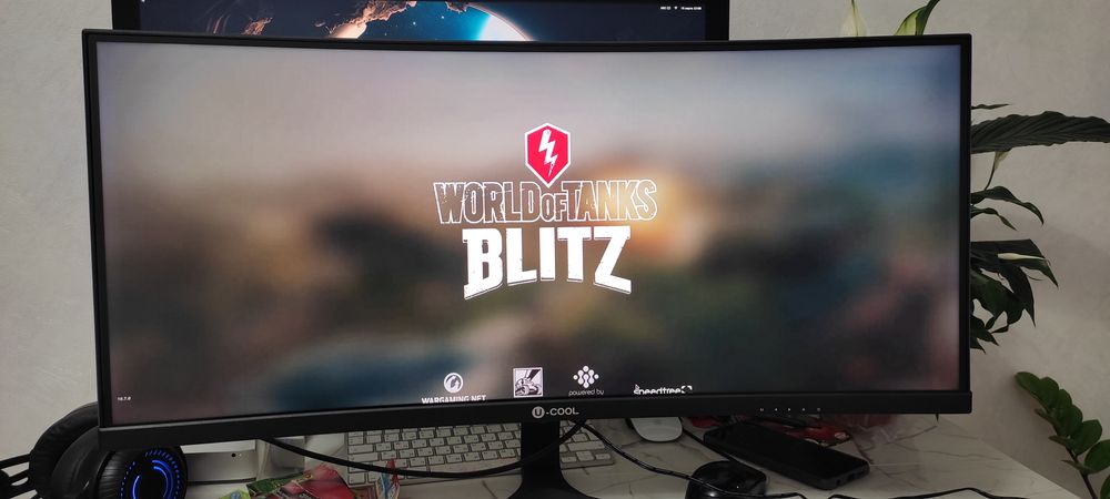 Монитор 30 диагональ