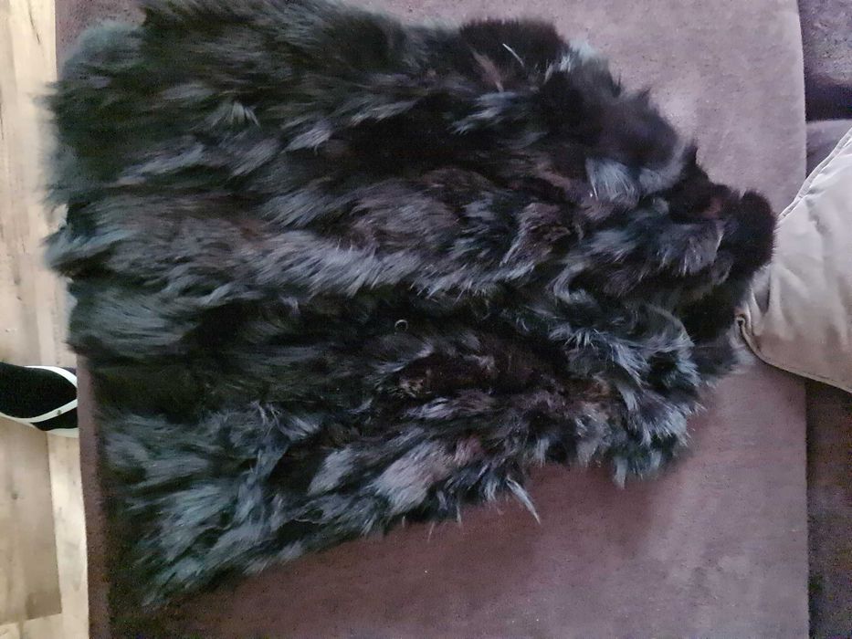 Елек черен едтествен косъм лисица