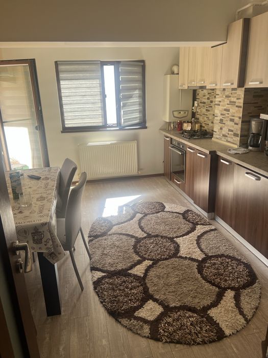 Vand apartament 3 camere 95 m patrati