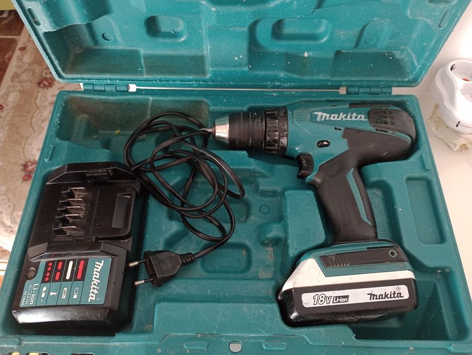 Masina de gaurit si insuburat Makita DF457DWE, 18V, 1 acu li-ion, 1.5 Ah, 42 nm