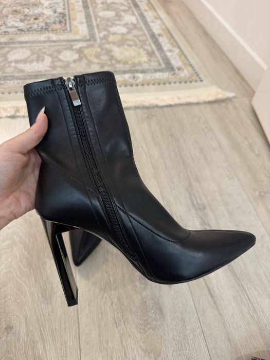 Ботильоны 3 вида в идеальном состоянии