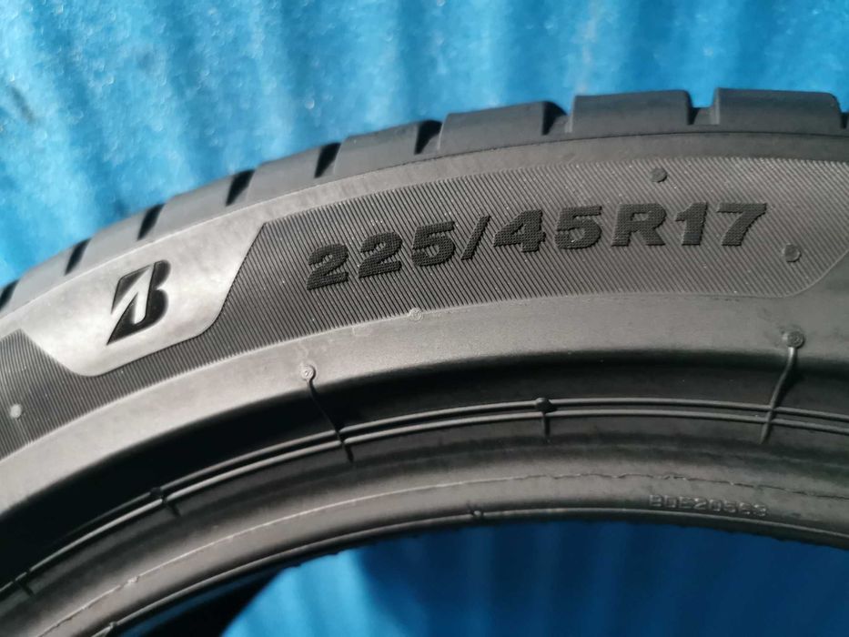 225/45 R17 bridgestone 2 bucati