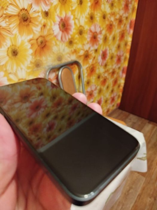 Продам Айфон 13 mini 256 G