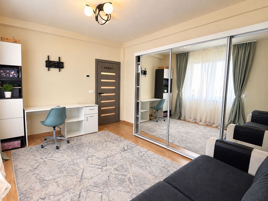 Cameră in apartament pentru stundenta/doamna-coabitare – Dealul Cetății | apartament renovat | grădină + parcare