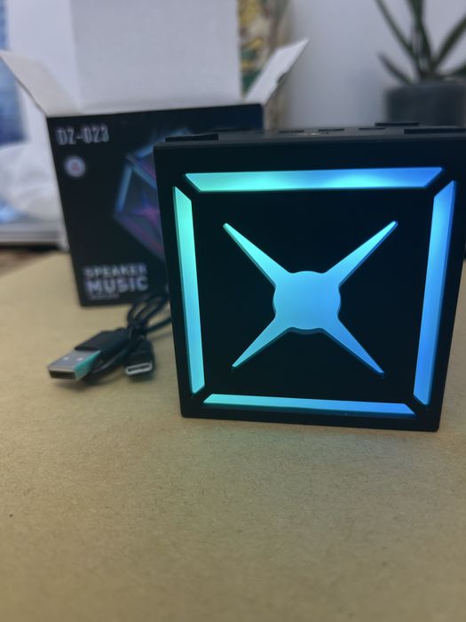 Boxă portabilă bluetooth