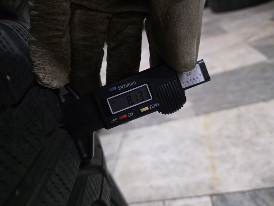 4бр Зимни гуми 215 60 16 - Toyo