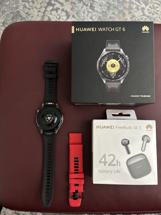 Часовник Huawei GT 6