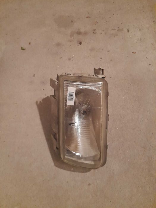 Фар Волскфаген Поло ляв