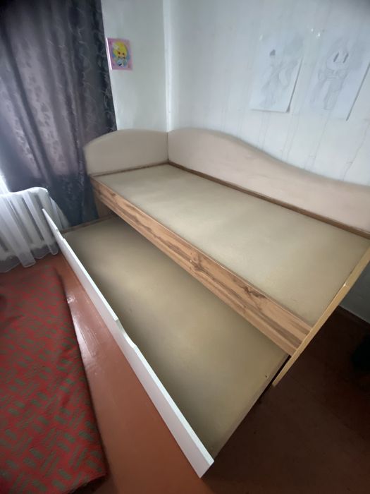 Кровать двухъярусная