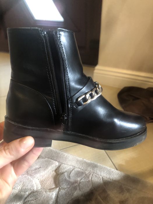 Cizmulite fetite zara