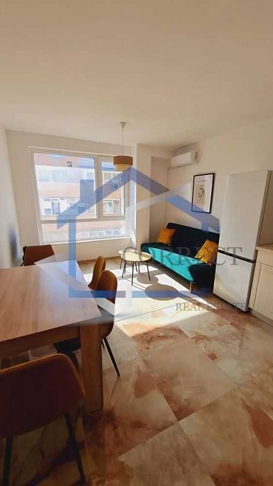 Дава се под наем Тристаен апартамент в Варна, Възраждане 1 - 77 кв.м за 612 € - Снимка #4