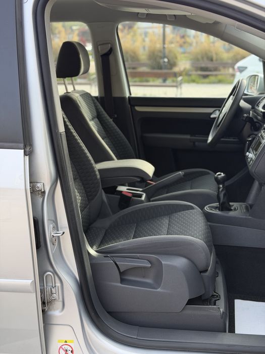 Vw Touran 1.9Tdi 2010 Facelift Navi 10/10