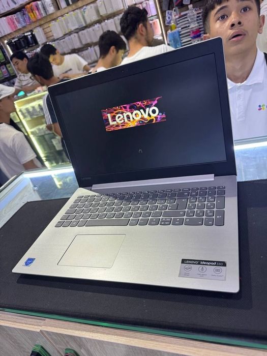 Notebook sotiladi Lenovo ideapad 330