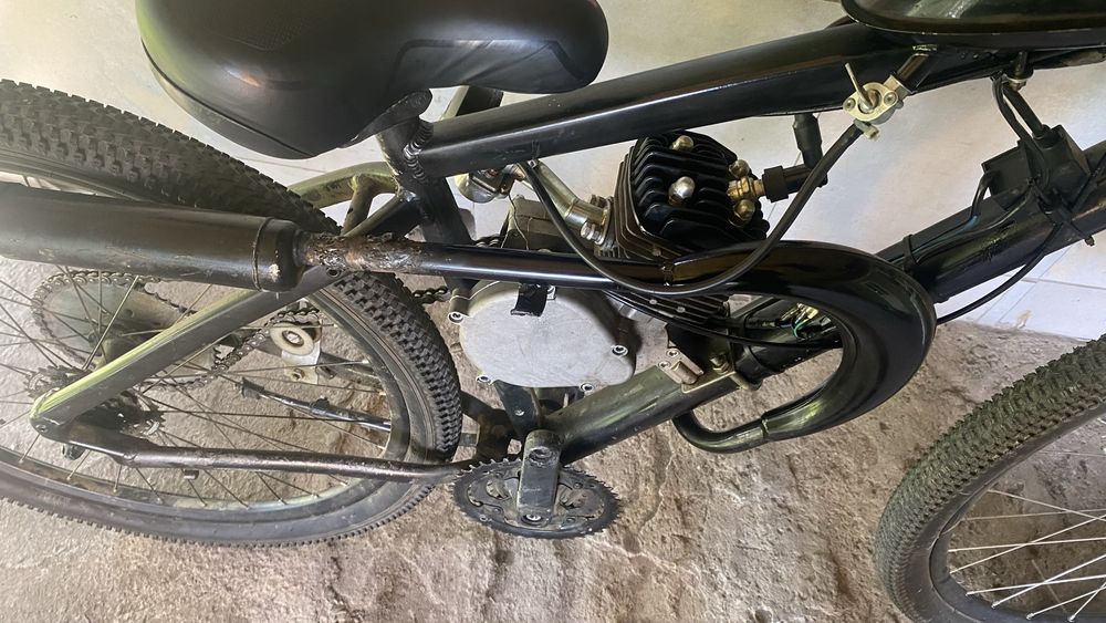 Vând / Schimb Bicicletă cu Motor 80cc 2T - Upgrade-uri + Toba Banana | 850 lei