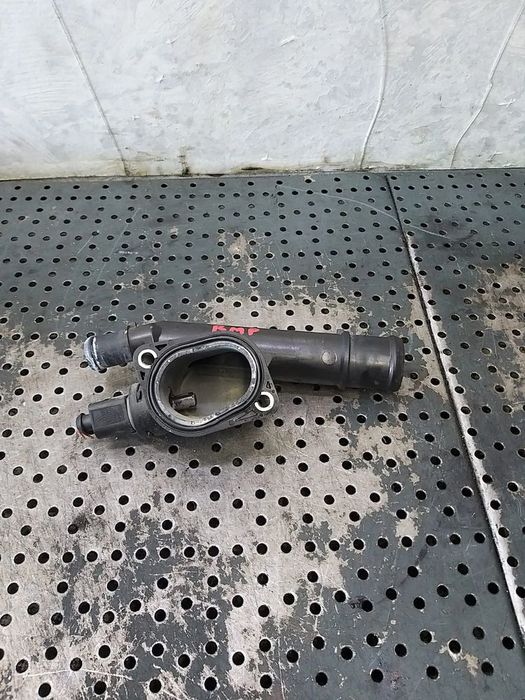 Flansa lichid racire 2.0 tdi vw passat b6 3c 03g121132