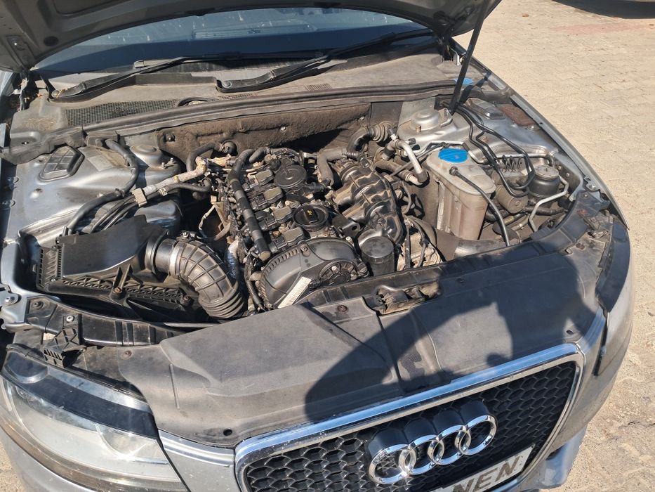 Audi a4b8 1.8tfsi volan dreapta/anglia/uk