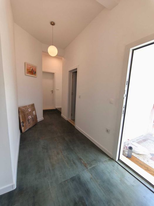 Дава се под наем Двустаен апартамент в Варна, Център - 120 кв.м за 900 € - Снимка #7