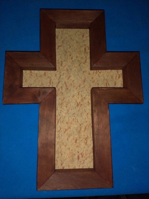 Уникално разпятие.