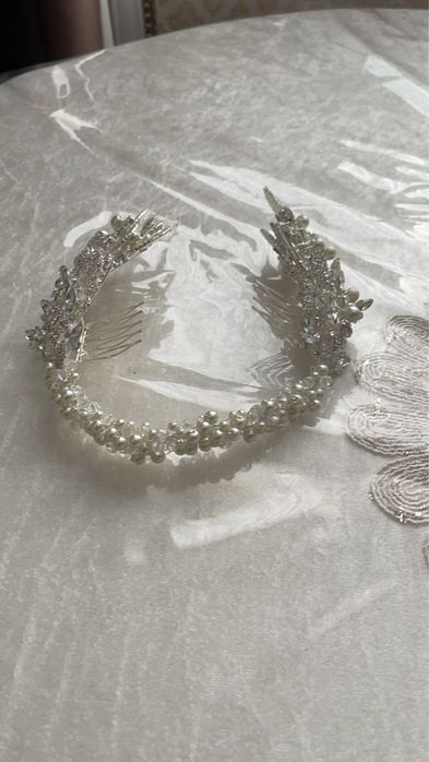 Свадебное платье и украшения