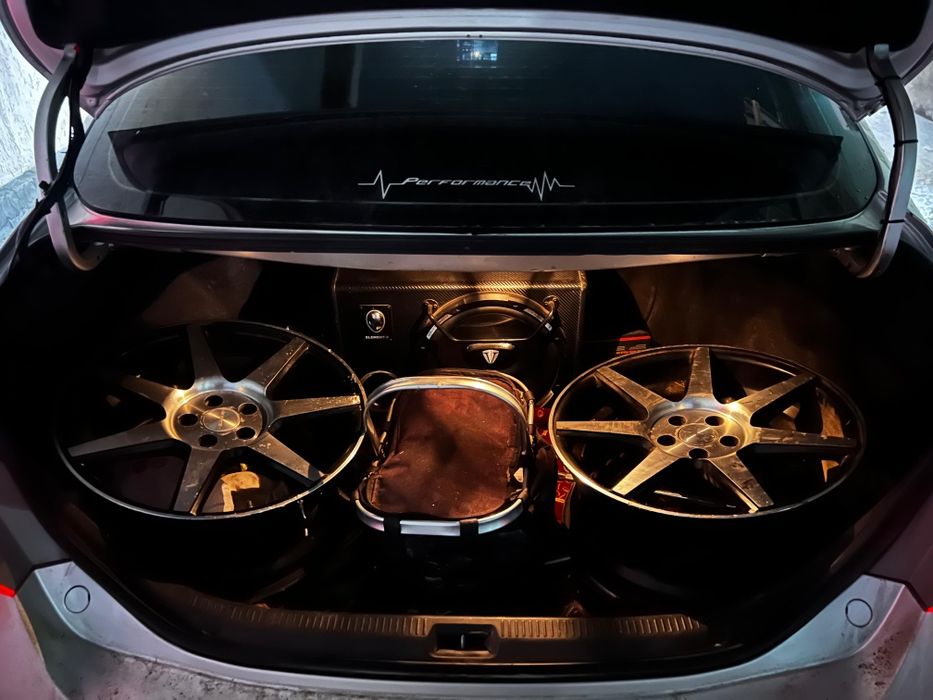 Титанки Vossen R17