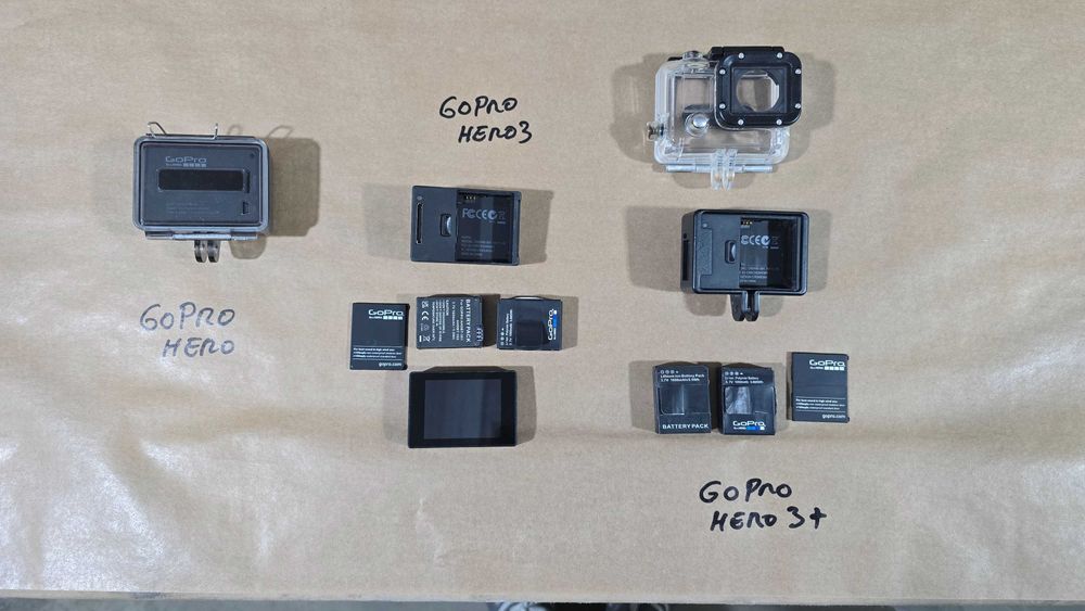 Pachet 3 camere GoPro Hero + accesorii