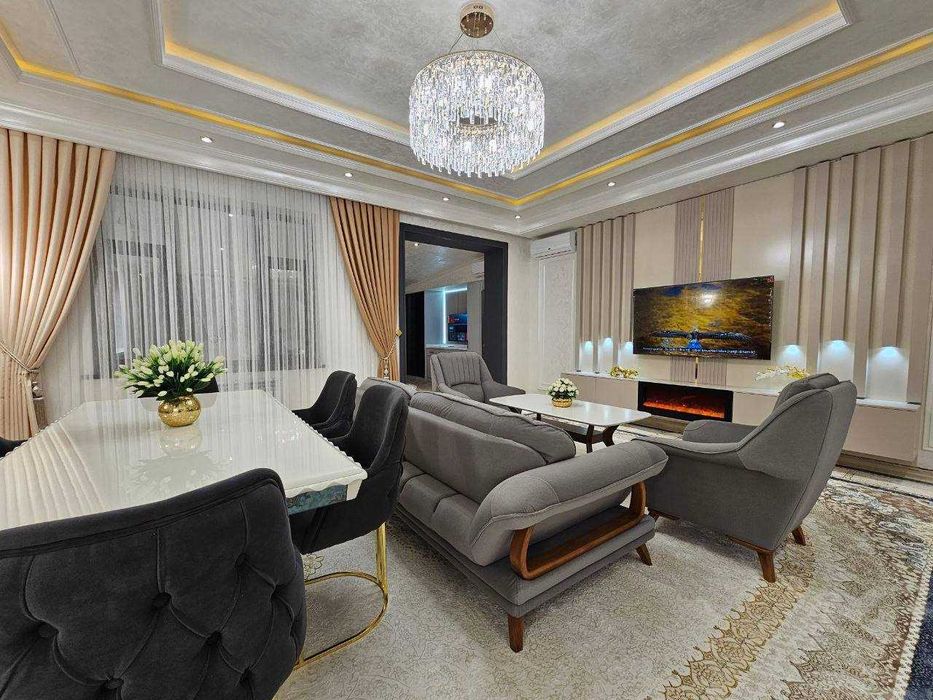 New Life! Махтумкули! Сдаётся 4х комнатная квартира в центре!