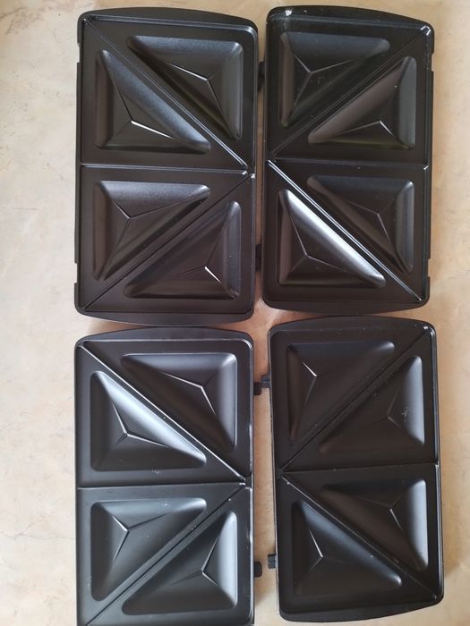 Два комплекта от по две приставки за грил сандвич